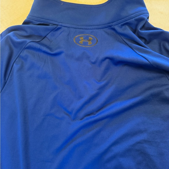 Men’s Under Armor Pullover - Picture 4 of 4